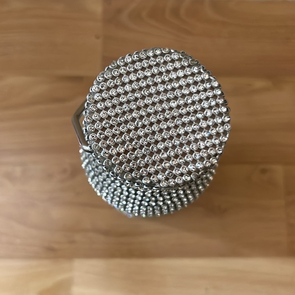 New silver Rhinestone Water Bottle with Silver handle - Picture 3 of 6
